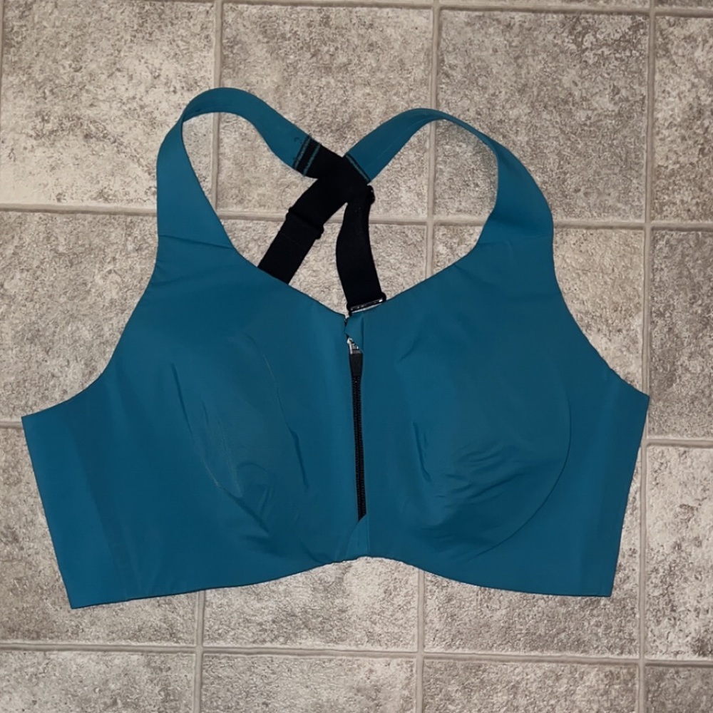 KNIX catalyst front zip sports bra
